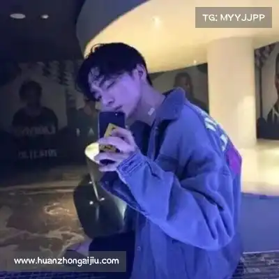 薄发华